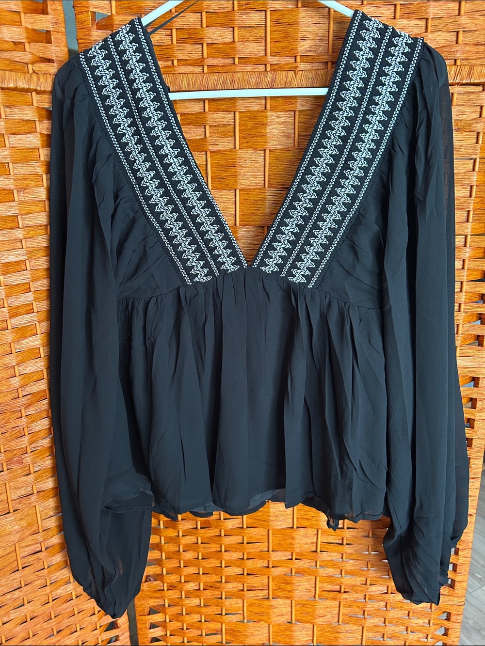 TCEC embroidered, top